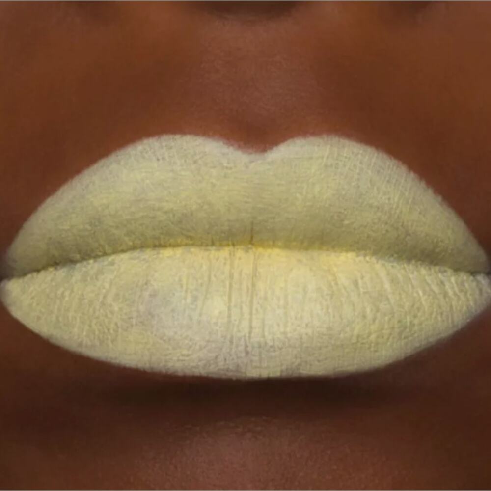 Jeffree Star Velvet Trap Easter Sunday Yellow Matte Lipstick New In Box - Picture 2 of 7